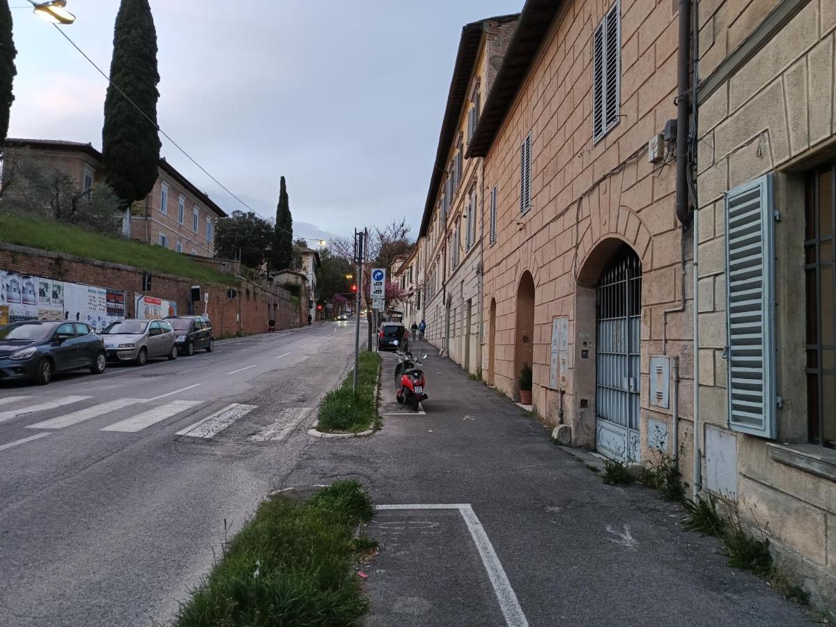 Monolocale Piccolominiuno Apartment Siena Luaran gambar